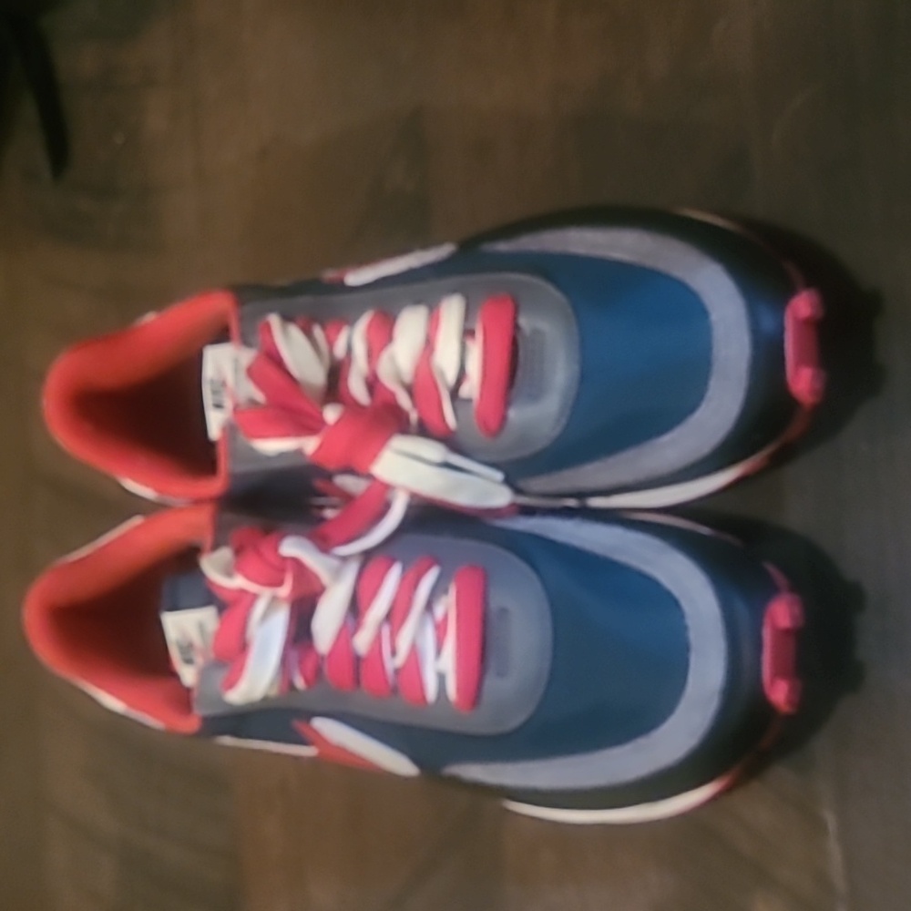 UNDERCOVER × sacai × Nike LD Waffle "Midnight Spruce" Nike Sneakers - Picture 4 of 13